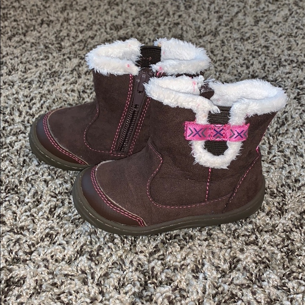 Brown infant boots